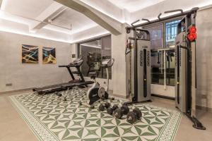 Fitness centrum a/nebo fitness zařízení v ubytování Stargazing Platform Inn--Guangzhou ChenClanAcademy & ShaMian & YongQingFang Branch