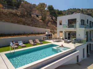 Πισίνα στο ή κοντά στο Luxury Villa Vie