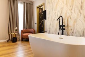 Koupelna v ubytování Mavi Luxury Suites
