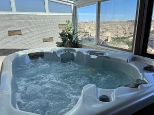 Fotografie z fotogalerie ubytování Casas Rurales Maribel - Complejo El Tejar - Apartamentos con jacuzzi en Alcalá del Júcar v destinaci Casas del Cerro