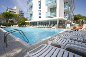Πισίνα στο ή κοντά στο Residence Bristol Bibione