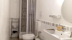 A bathroom at CconfortHotels Host Dolci Risvegli