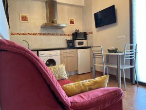 Kuchyň nebo kuchyňský kout v ubytování Casas Rurales Maribel - Complejo El Tejar - Apartamentos con jacuzzi en Alcalá del Júcar
