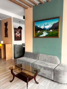 Fotografie z fotogalerie ubytování Oimo Karakol Hotel v destinaci Karakol