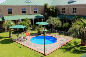 Bazen v nastanitvi oz. blizu nastanitve Protea Hotel by Marriott Klerksdorp