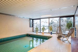 Πισίνα στο ή κοντά στο Schwarzwaldblick K App 4 mit Pool