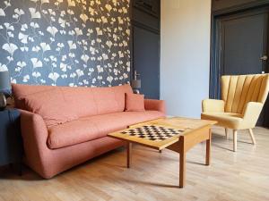 Imagen de la galería de Spacieuse maison avec piscine et parc de 6000 m2, en Bieujac