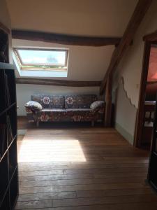 Posezení v ubytování Les Pierrots