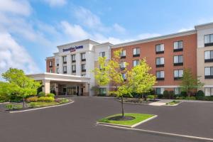 una representación del frente de un hotel en SpringHill Suites by Marriott Cleveland Solon, en Solon