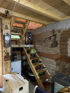 Μία ή περισσότερες κουκέτες σε δωμάτιο στο Djedova bajka