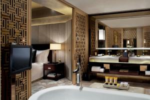 A bathroom at The Ritz-Carlton, Hong Kong