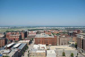 Nespecifikovaný výhled na destinaci Kansas City nebo výhled na město při pohledu z hotelu
