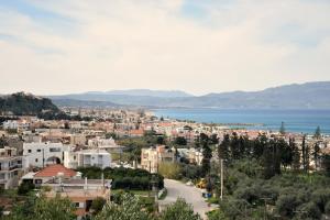 Fotografia z galérie ubytovania Villa Theodosia v destinácii Agia Marina Nea Kydonias