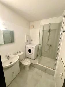 Koupelna v ubytování Rooftop Apartment - 3 SZ - 1 BAD - 1 WZ - 1 Küche