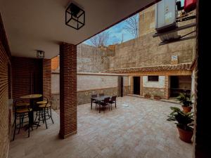 Patio nebo venkovní prostory v ubytování Casa Luna del Prado, Cerca de Puy Du Fou