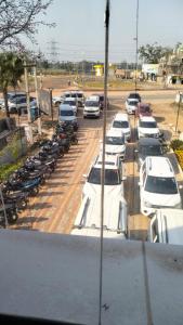 صورة لـ The skylite hotel and banquet hall في Ara