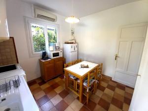 Gallery image of Ronce-les-Bains - RAVISSANTE MAISON avec JARDIN - PROCHE CENTRE VILLE in Ronce-les-Bains