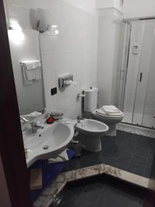 Koupelna v ubytování Hotel Sant'Elia