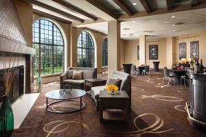 Χώρος καθιστικού στο Sheraton Parsippany Hotel