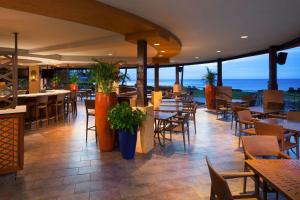 Restaurace v ubytování Sheraton Kauai Resort