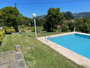 Swimmingpoolen hos eller tæt på Quinta do Eirô