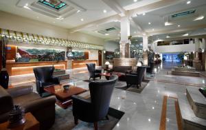 Lounge alebo bar v ubytovaní Grand Hotel Preanger