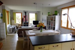 A cozinha ou cozinha compacta de Les Costils