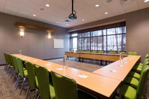 Konferenční prostory v ubytování SpringHill Suites Orange Beach at The Wharf