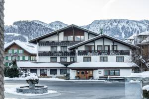 Nespecifikovaný výhled na hory nebo výhled na hory při pohledu z hotelu