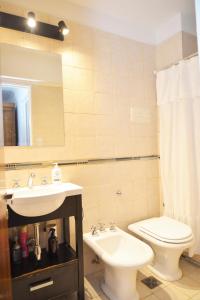 Ένα μπάνιο στο Departamento lindo y cálido