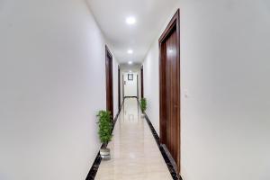 Photo de la galerie de l'établissement Hotel O Golden Grand, à Tājganj