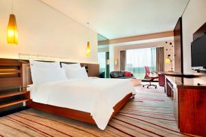 TV a/nebo společenská místnost v ubytování Le Meridien Coimbatore