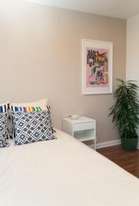 Ένα ή περισσότερα κρεβάτια σε δωμάτιο στο Apartment in Gamle Oslo