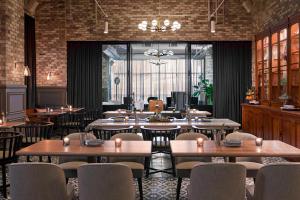 Posezení v ubytování Hotel Zachary, Chicago, a Tribute Portfolio Hotel
