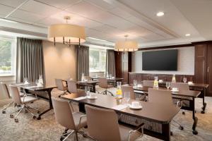 Konferenční prostory v ubytování Reikart House Buffalo, a Tribute Portfolio Hotel