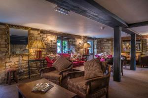 Posezení v ubytování The White Hart Royal, Moreton-in-Marsh, Cotswolds - The Coaching Inn Group