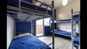 Krevet ili kreveti u jedinici u okviru objekta Joey's Hostel Delhi - 20 mins from Railway Station