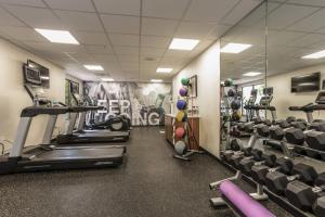 Fitness centrum a/nebo fitness zařízení v ubytování SpringHill Suites by Marriott Austin The Domain Area