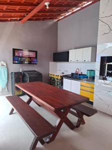 Η κουζίνα ή μικρή κουζίνα στο PRADO-CARIBE DO NORDESTE: CASA TEMPORADA!!!