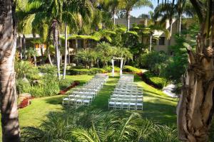 Aed väljaspool majutusasutust Sheraton La Jolla