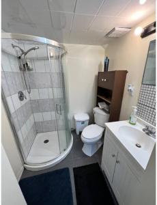 Photo de la galerie de l'établissement Rex-4 Room Near Airport, à Brampton