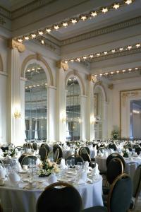 Um restaurante ou outro lugar para comer em The Westin Great Southern Columbus