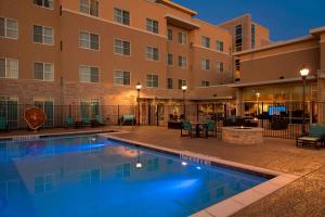 Bazén v ubytování Residence Inn by Marriott Austin - University Area nebo v jeho okolí