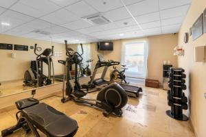 Fitness centrum a/nebo fitness zařízení v ubytování City Express by Marriott Comitán