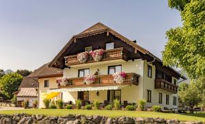 Foto da galeria de Gästehaus Kloibergütl em Sankt Gilgen