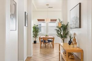 Gallery image of Desert Jewel by VARE Pool Spa Gym Tennis in La Quinta