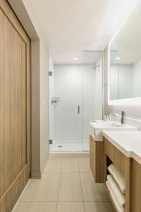 Koupelna v ubytování SpringHill Suites St. Paul Downtown
