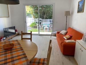 Χώρος καθιστικού στο Villa Carlotta Rossa - Holiday Home with garden and pool