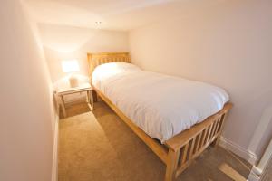 St Mawes Hotel客房内的一张或多张床位