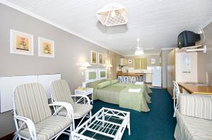 Photo de la galerie de l'établissement Pine Lodge Resort, à Port Elizabeth